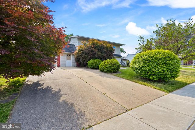 23 COTTON RD, Levittown, PA 19057