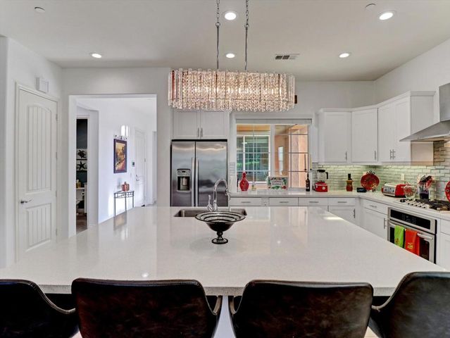 4559 Via Veneto, Palm Desert, CA 92260
