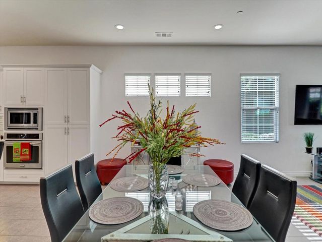 4559 Via Veneto, Palm Desert, CA 92260