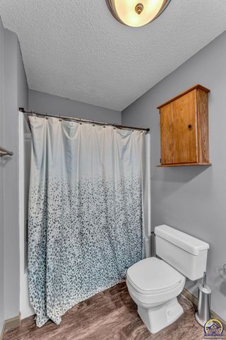 6236 SW 25th ST, Topeka, KS 66614