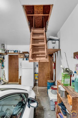 6236 SW 25th ST, Topeka, KS 66614