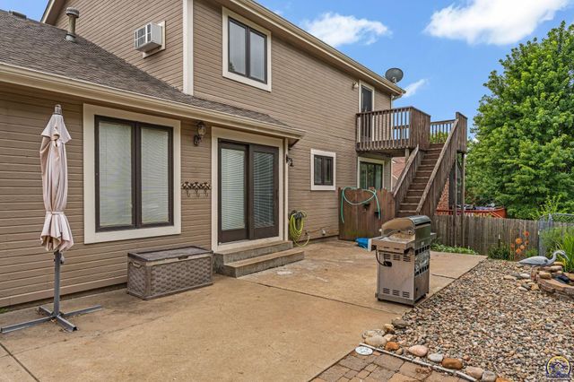 6236 SW 25th ST, Topeka, KS 66614