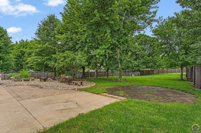 6236 SW 25th ST, Topeka, KS 66614