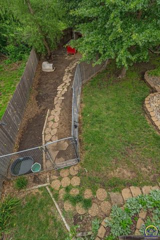 6236 SW 25th ST, Topeka, KS 66614