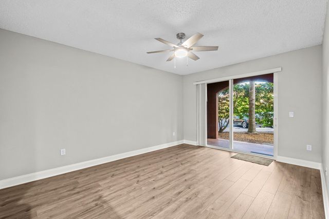 1000 Scotia Drive 105, Hypoluxo, FL 33462