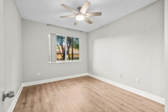 1000 Scotia Drive 105, Hypoluxo, FL 33462