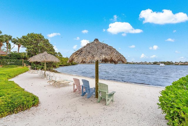 1000 Scotia Drive 105, Hypoluxo, FL 33462