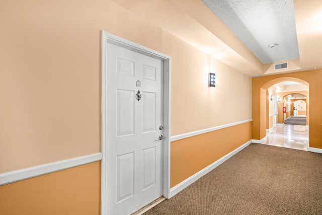 1000 Scotia Drive 105, Hypoluxo, FL 33462