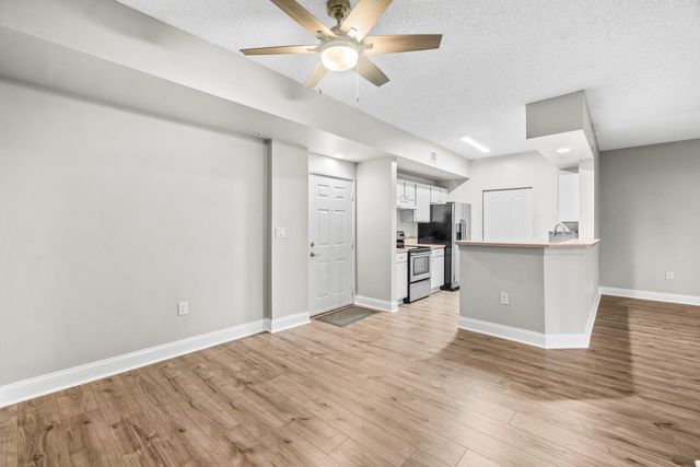 1000 Scotia Drive 105, Hypoluxo, FL 33462