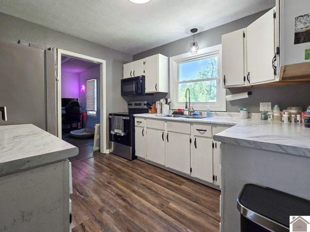 126 St Rt 1890, Mayfield, KY 42066