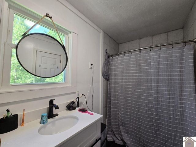126 St Rt 1890, Mayfield, KY 42066