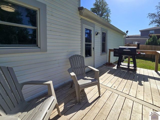 126 St Rt 1890, Mayfield, KY 42066