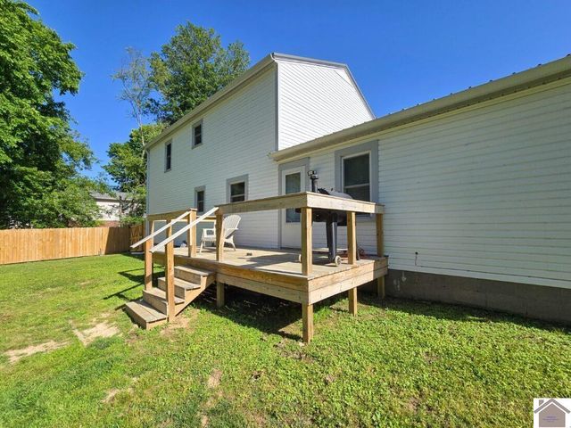 126 St Rt 1890, Mayfield, KY 42066