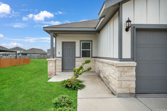 874 Crested Iris, New Braunfels, TX 78130