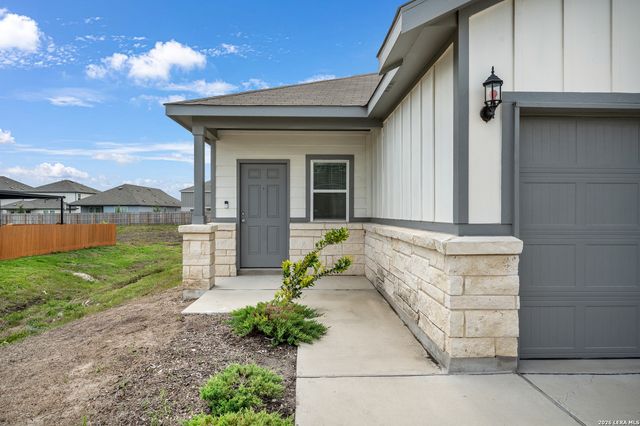 874 Crested Iris, New Braunfels, TX 78130