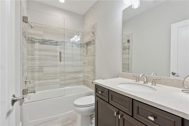 8255 Main Street 2, Woodstock, GA 30188