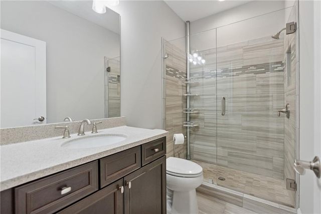 8255 Main Street 2, Woodstock, GA 30188