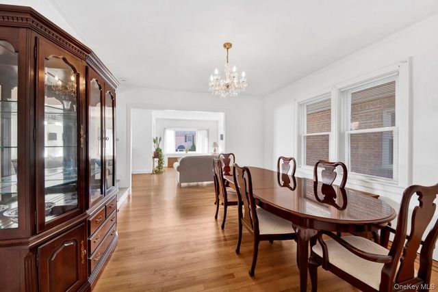 34 King Avenue, Yonkers, NY 10704