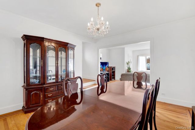 34 King Avenue, Yonkers, NY 10704