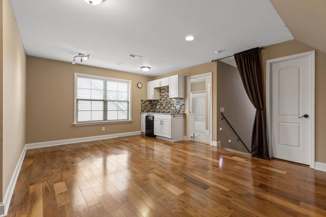 8608 Skybrook Drive, Ooltewah, TN 37363