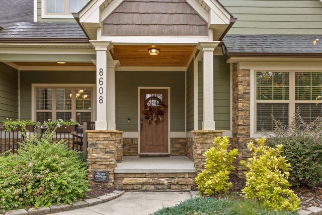 8608 Skybrook Drive, Ooltewah, TN 37363