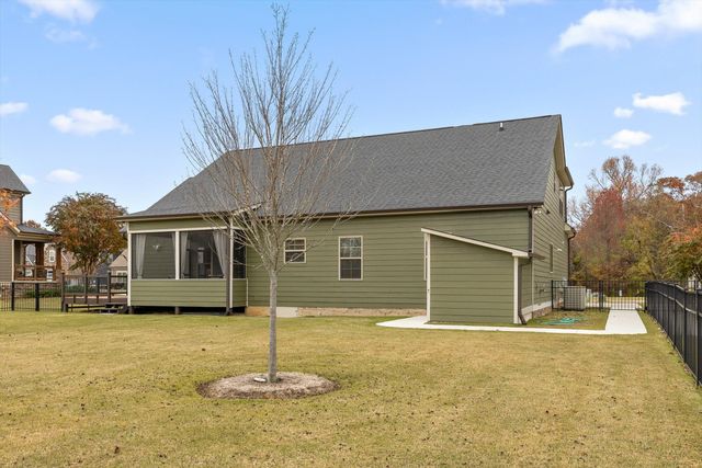 8608 Skybrook Drive, Ooltewah, TN 37363