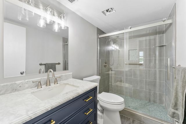 118 Lake Constance, West Palm Beach, FL 33411