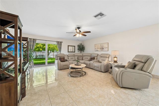 19780 SW 101st Avenue, Cutler Bay, FL 33157
