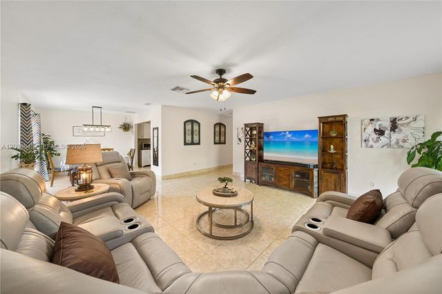 19780 SW 101st Avenue, Cutler Bay, FL 33157