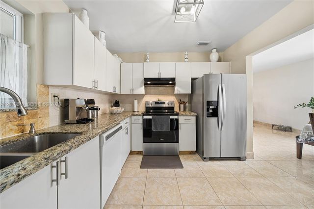 19780 SW 101st Avenue, Cutler Bay, FL 33157