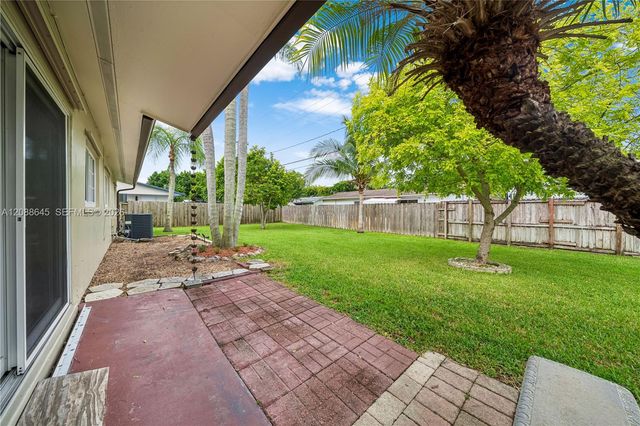 19780 SW 101st Avenue, Cutler Bay, FL 33157