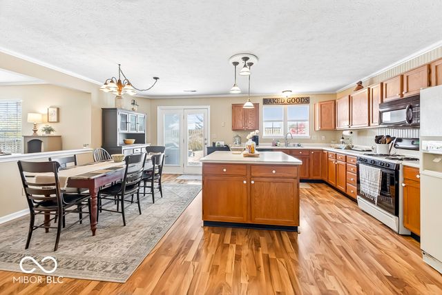 3702 Fredricksburg Drive, Indianapolis, IN 46227