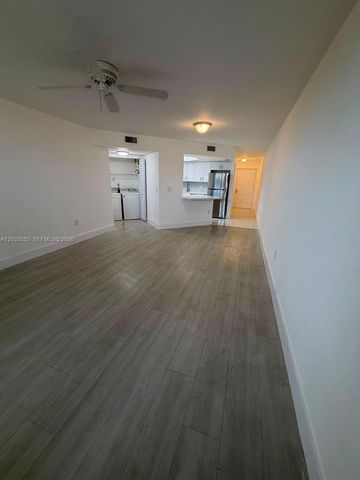 8235 Lake Drive 502, Doral, FL 33166