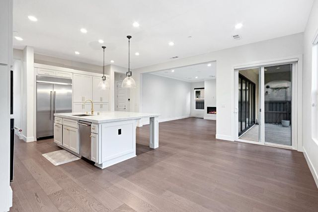 3243 Dullanty Way, Sacramento, CA 95816
