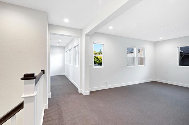 3243 Dullanty Way, Sacramento, CA 95816
