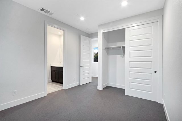 3243 Dullanty Way, Sacramento, CA 95816