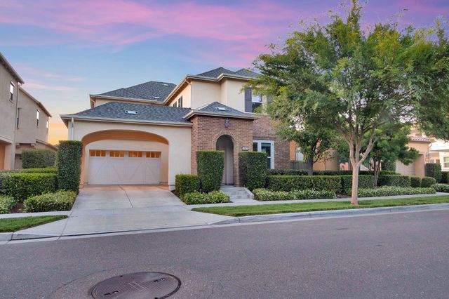 3243 Dullanty Way, Sacramento, CA 95816