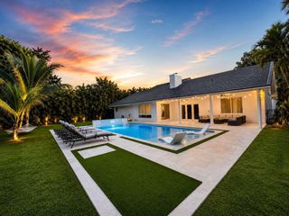 2932 Banyan Boulevard Circle NW, Boca Raton, FL 33431