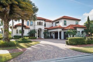 201 SE Fiore Bello, Port St Lucie, FL 34952
