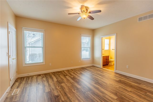 18 Peaceful Harbor Lane, Penfield, NY 14580