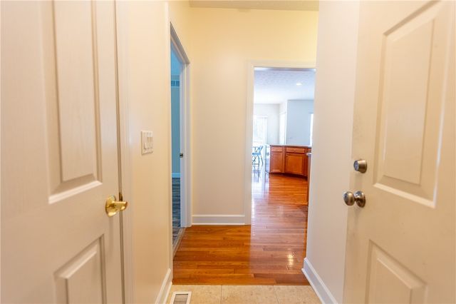 18 Peaceful Harbor Lane, Penfield, NY 14580