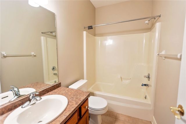 18 Peaceful Harbor Lane, Penfield, NY 14580