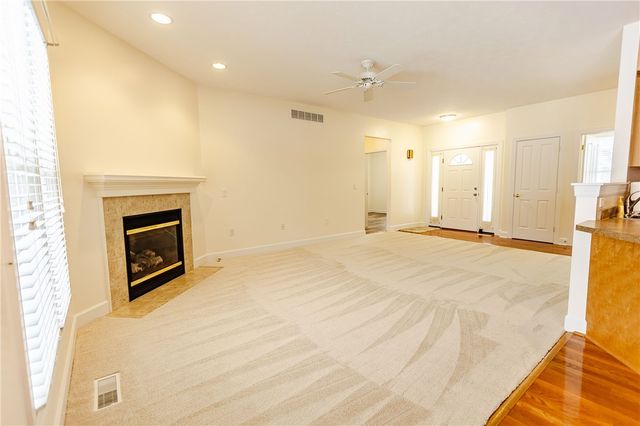 18 Peaceful Harbor Lane, Penfield, NY 14580