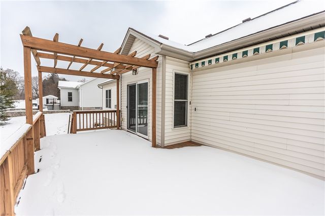 18 Peaceful Harbor Lane, Penfield, NY 14580