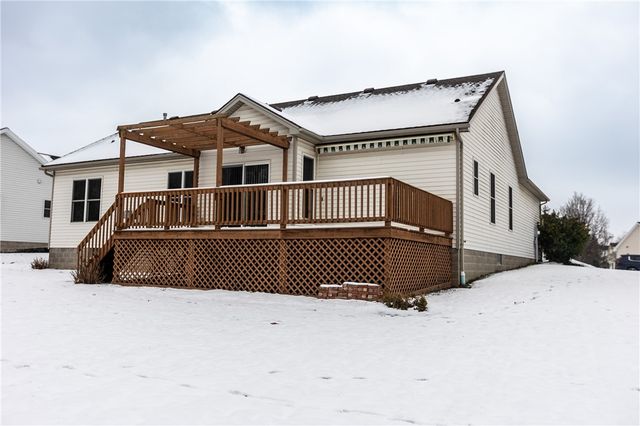 18 Peaceful Harbor Lane, Penfield, NY 14580