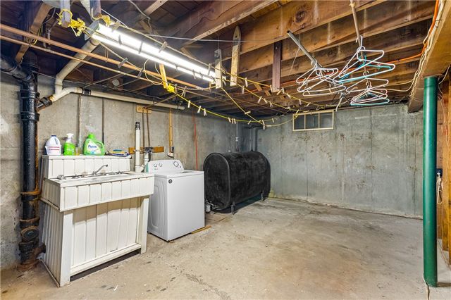 53 Samuel Avenue, Pawtucket, RI 02860