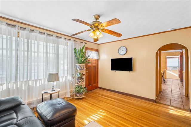 53 Samuel Avenue, Pawtucket, RI 02860