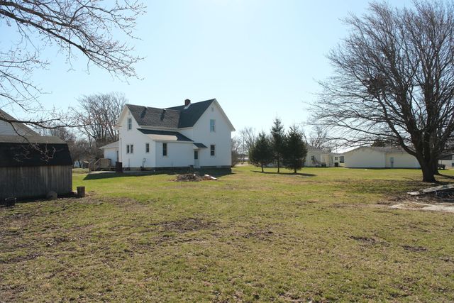 214 N Iroquois Street, Goodland, IN 47948