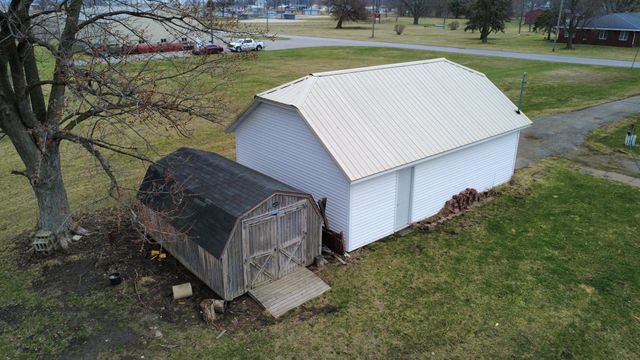 214 N Iroquois Street, Goodland, IN 47948