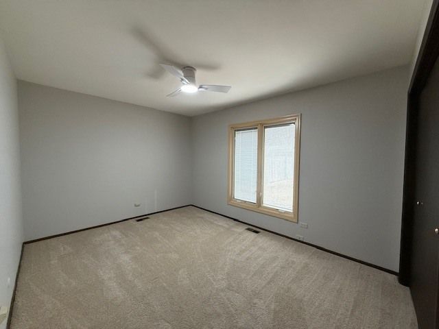 810 W Lakeside Plaza, Hoffman Estates, IL 60169